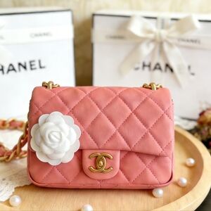 <AUTHENTIC>Chanel Mini Classic Flap Bag in Pink